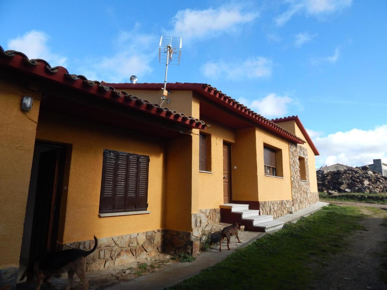 Casa Rural Grajos I Hostal Exterior foto